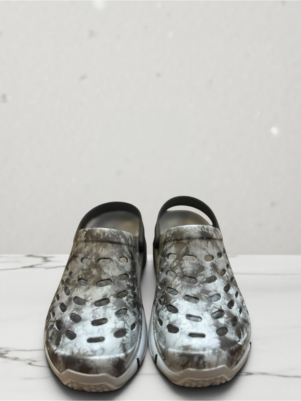 Men's Grey Marbled Slip-On Clogs